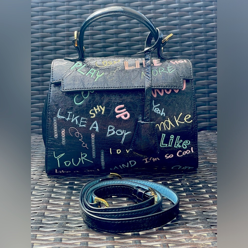 PLAYNOMORE purse/ PLAYNOMORE Shy Girl bag